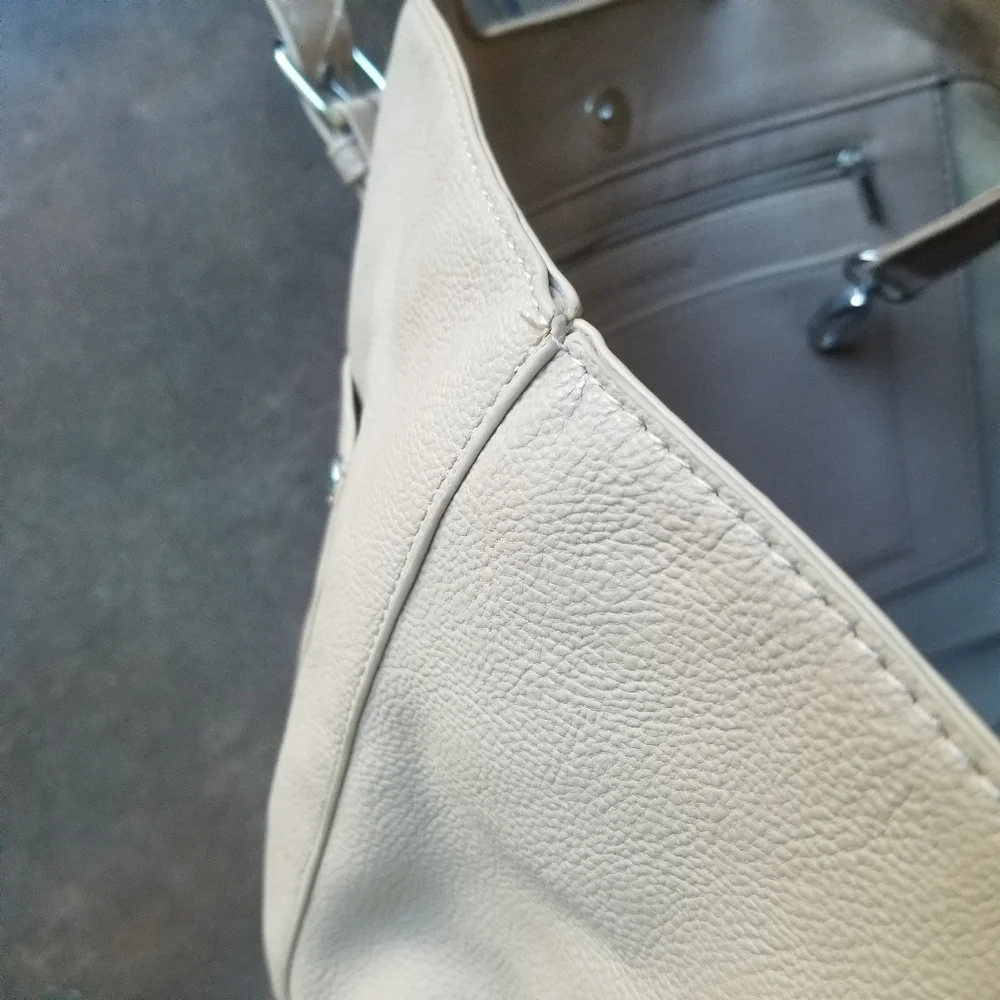 Steve Madden Beige Large Open Top Tote Bag Purse